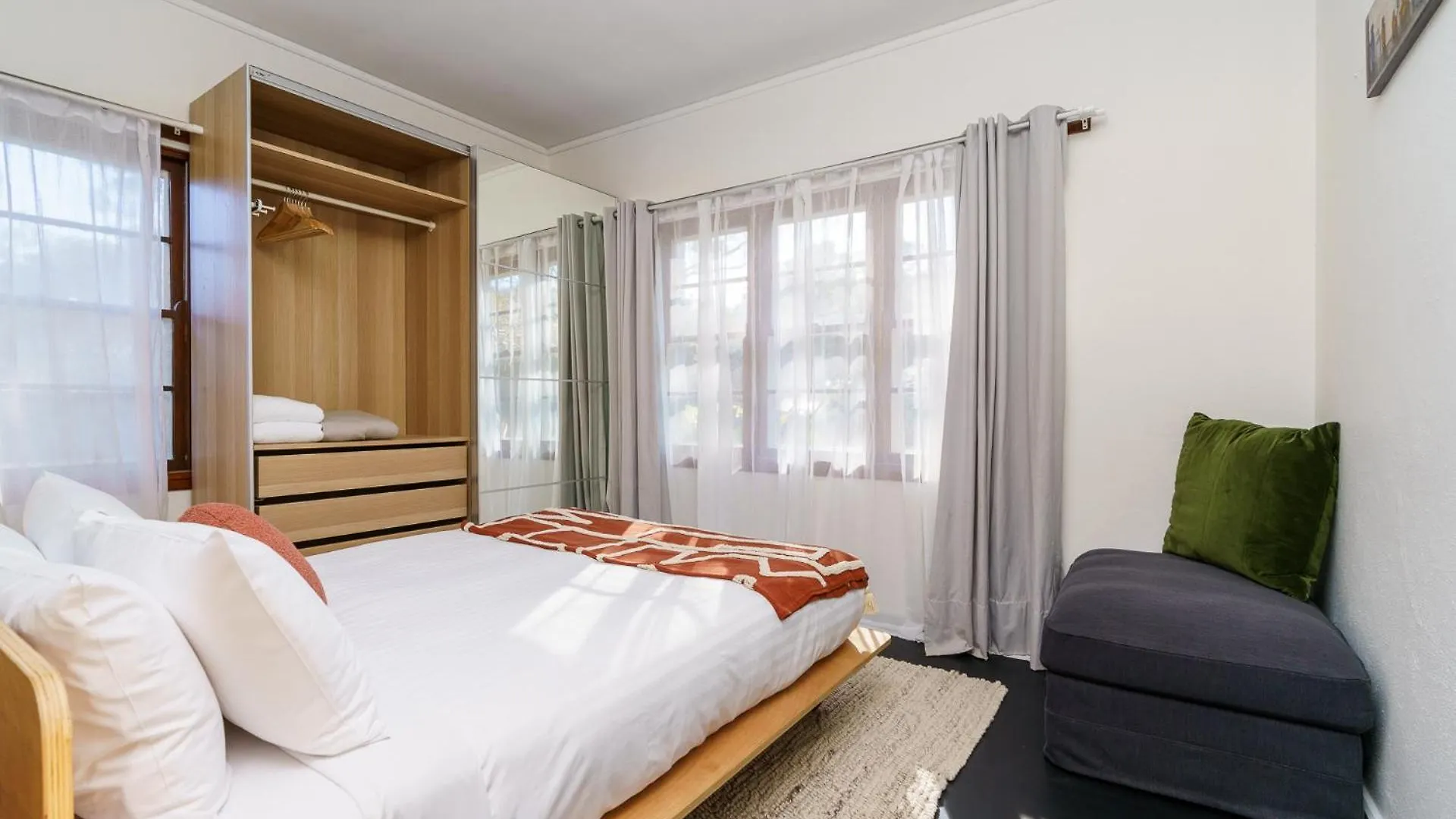 Tranquil 2Br Home Near Lovers Lock And Shops 캔버라 펜션